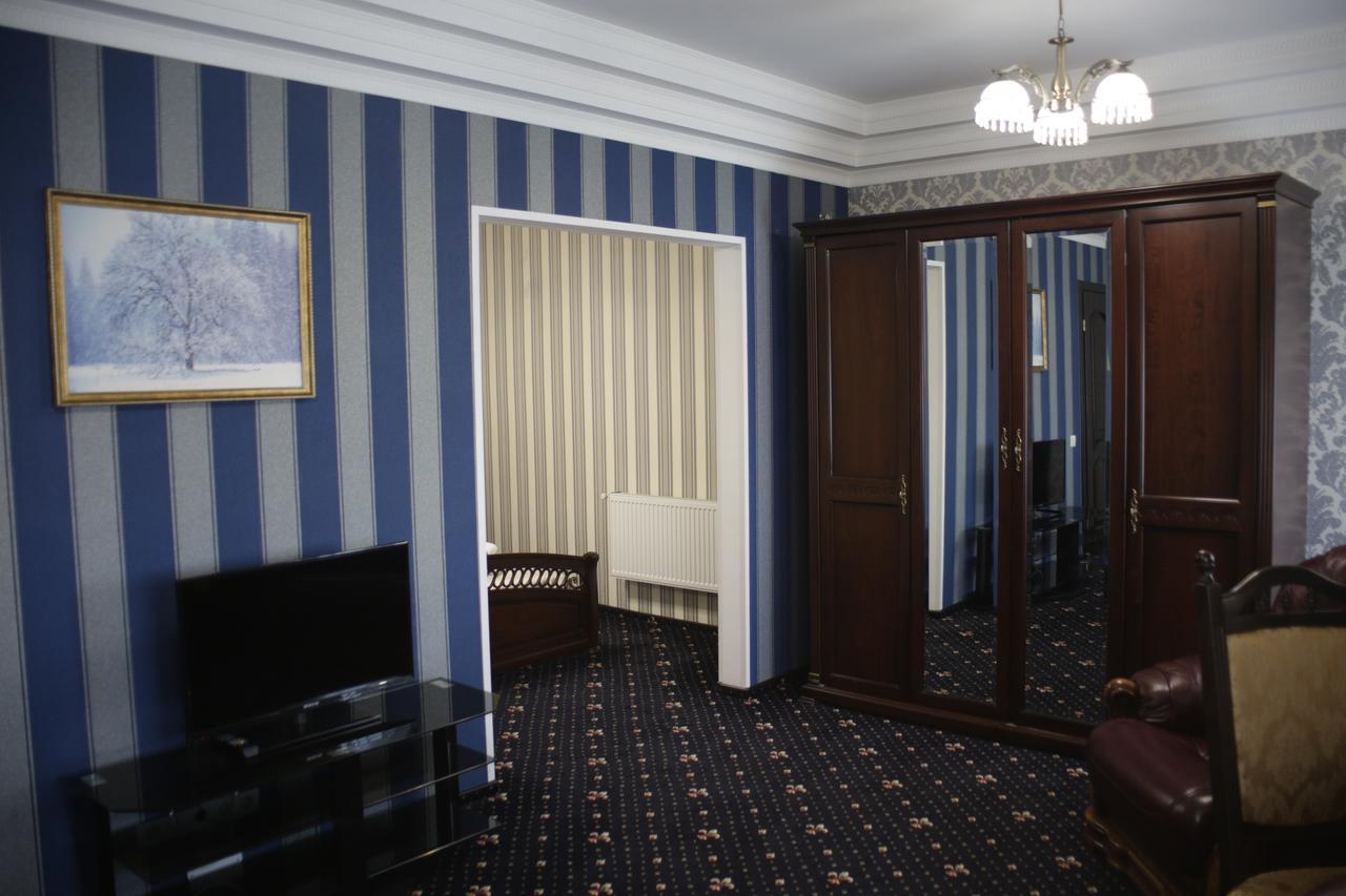 Garden Hall Ternopil Esterno foto