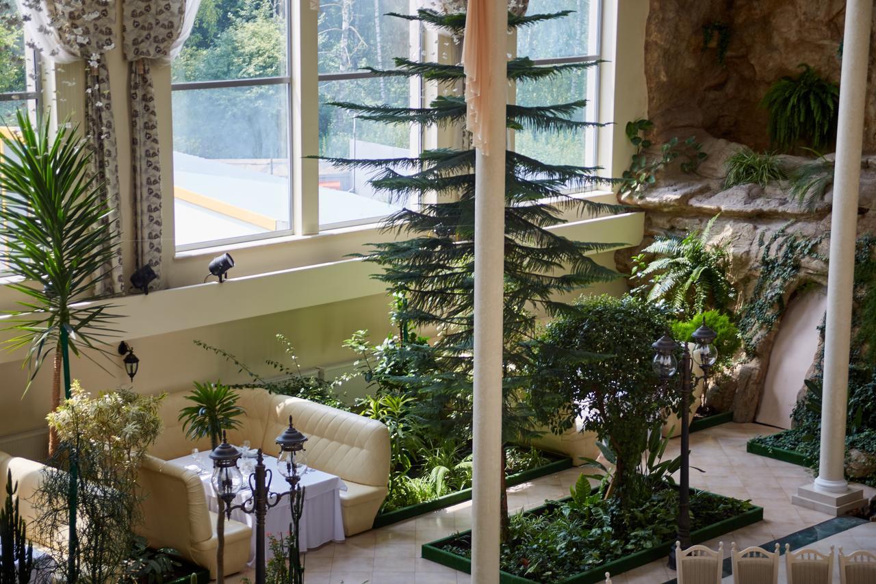 Garden Hall Ternopil Esterno foto