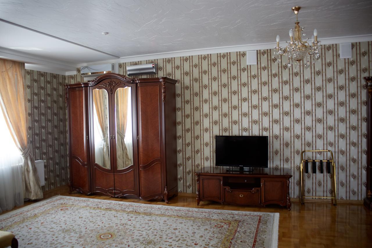 Garden Hall Ternopil Esterno foto